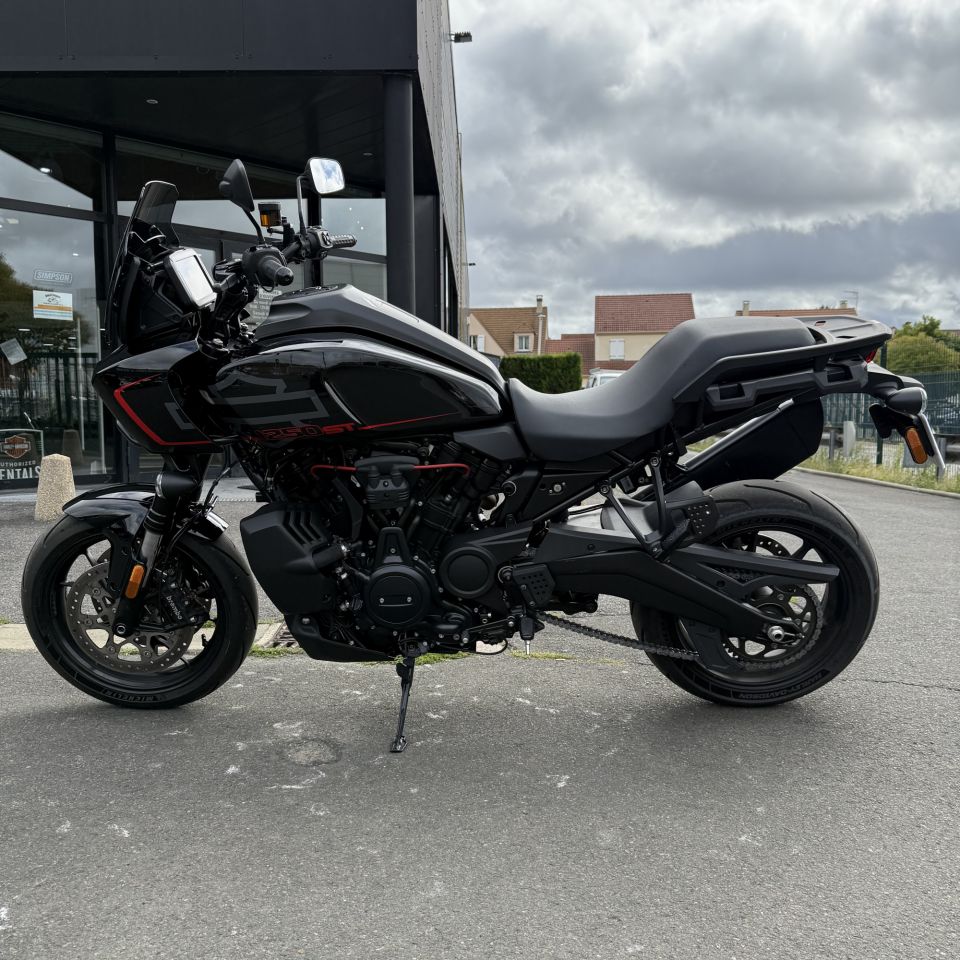 HARLEY-DAVIDSON ADVENTURE PAN AMERICA 1250 ST 4