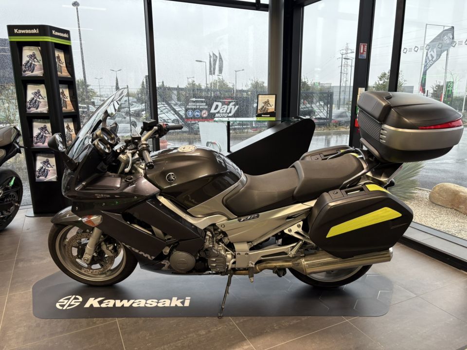 YAMAHA FJR 1300 ABS 4