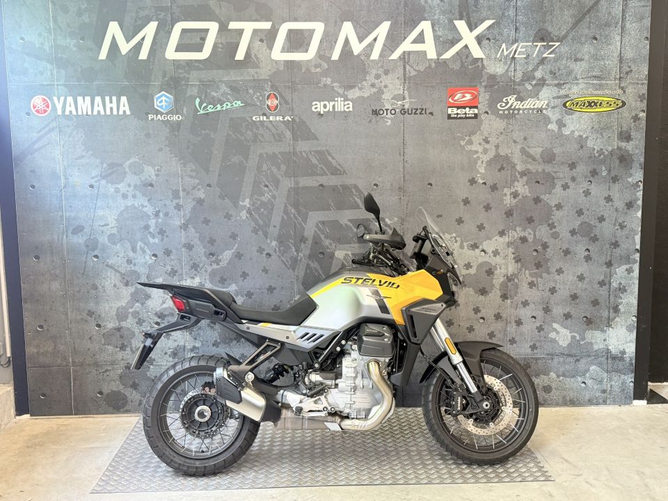 MOTO GUZZI STELVIO 4