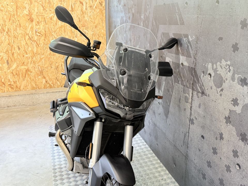 MOTO GUZZI STELVIO 4