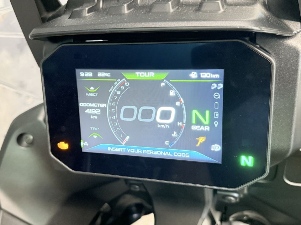 MOTO GUZZI STELVIO 4