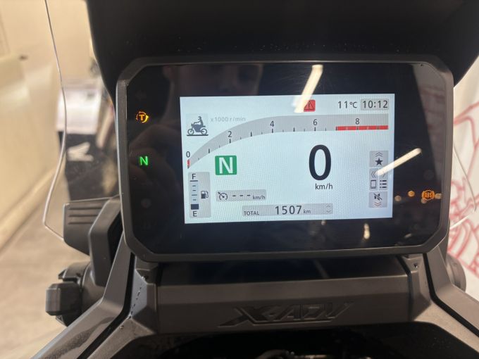 HONDA X-ADV 4