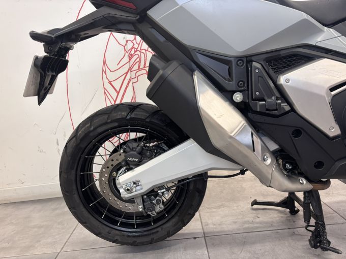 HONDA X-ADV 4