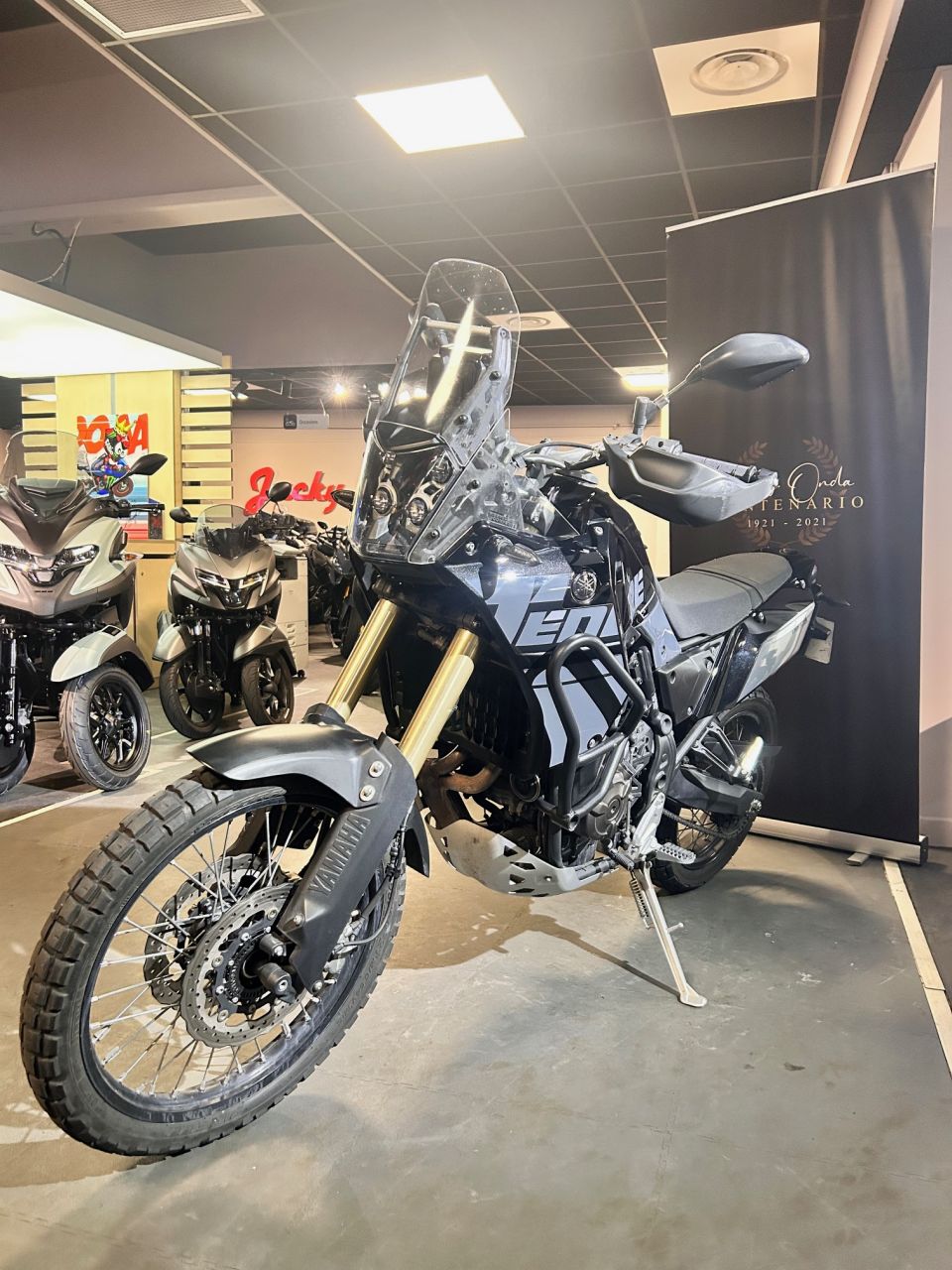 YAMAHA XTZ TENERE 700 4