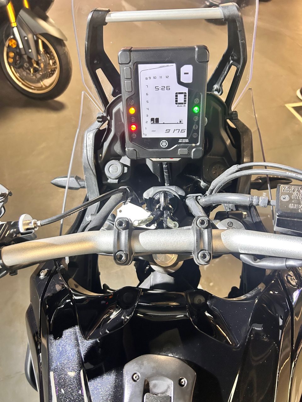 YAMAHA XTZ TENERE 700 4