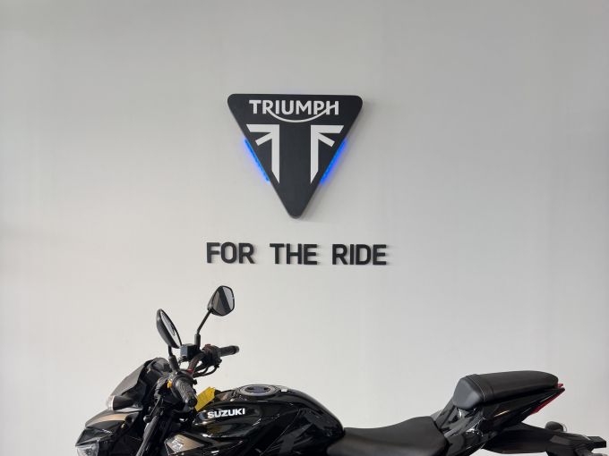 SUZUKI gsx-s 125 4