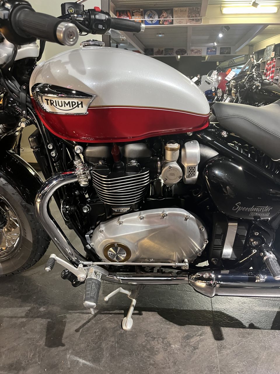 TRIUMPH SPEEDMASTER 1200 4
