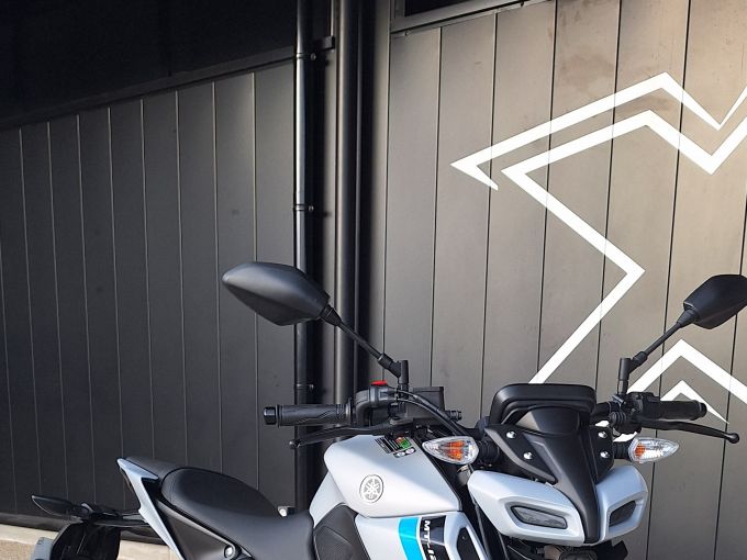 YAMAHA MT-125 ABS 4