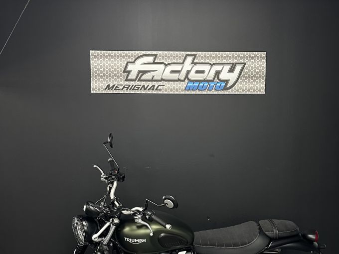 TRIUMPH STREET SCRAMBLER  900 4
