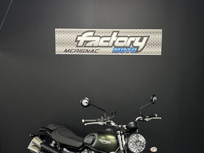 TRIUMPH STREET SCRAMBLER  900 4