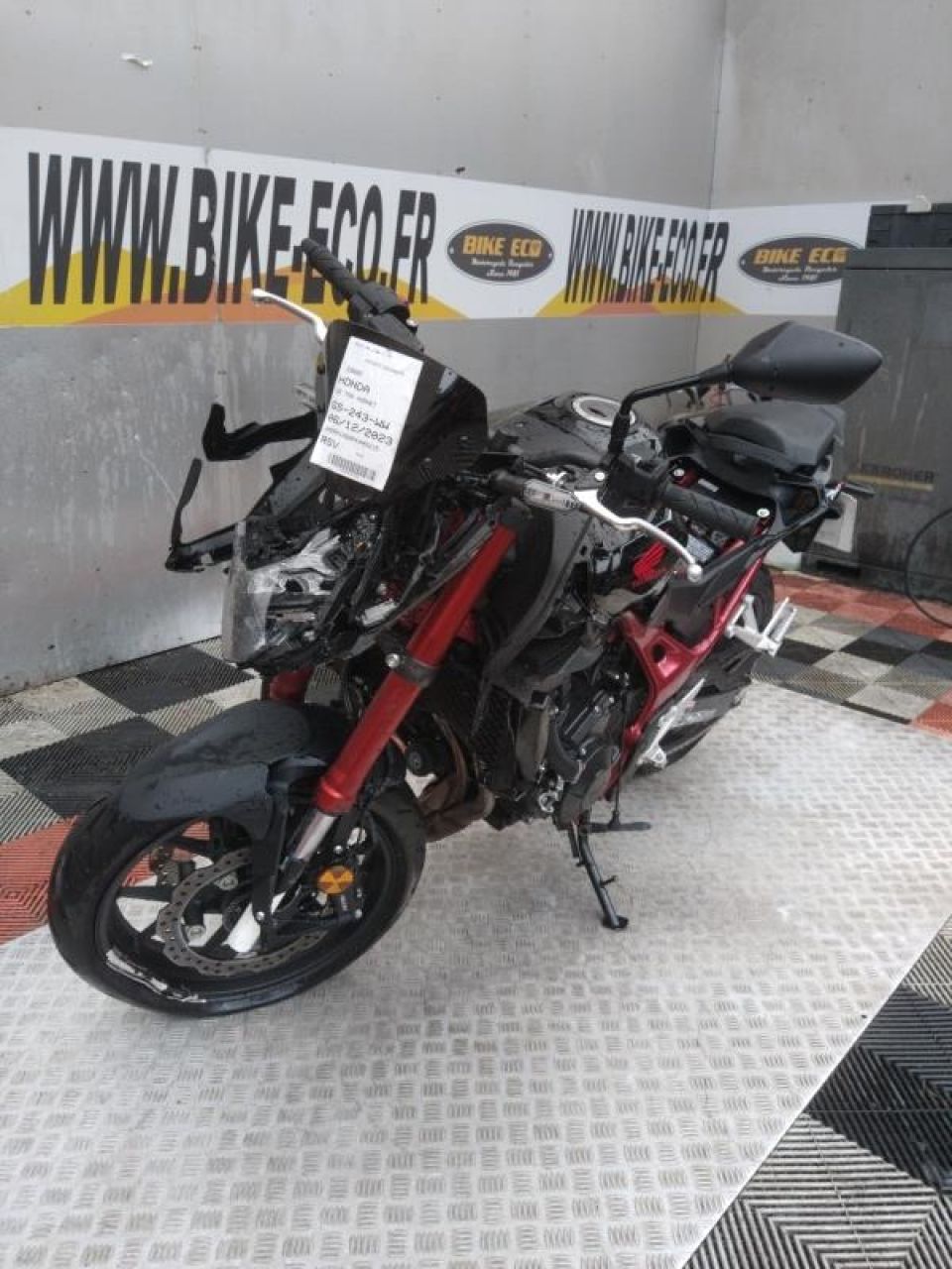 HONDA CB 750 HORNET 4