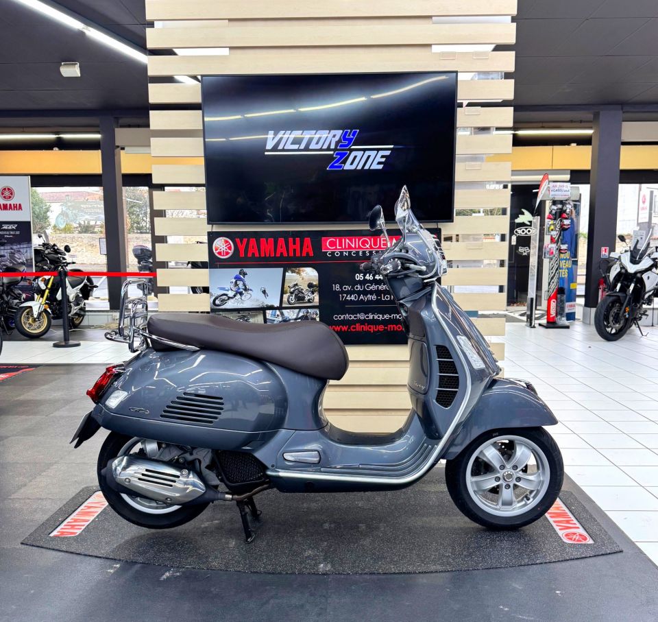 VESPA GTS 125IE SUPER 4