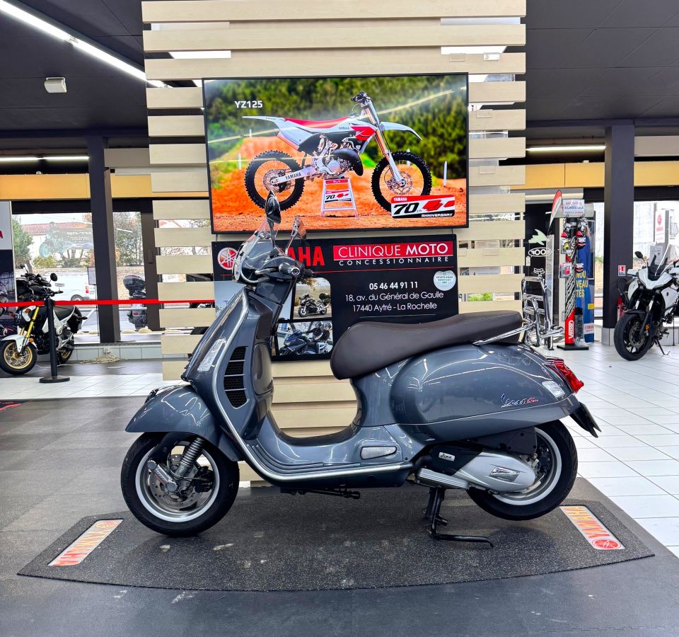 VESPA GTS 125IE SUPER 4