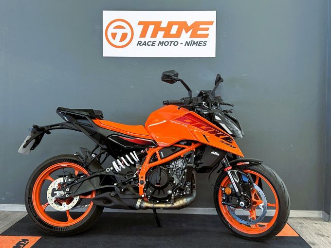 KTM 390 DUKE 4