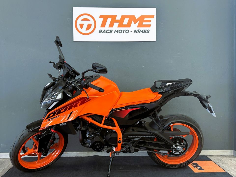KTM 390 DUKE 4