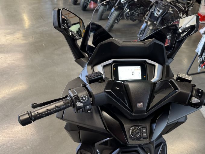 HONDA NSS FORZA  125AD 4