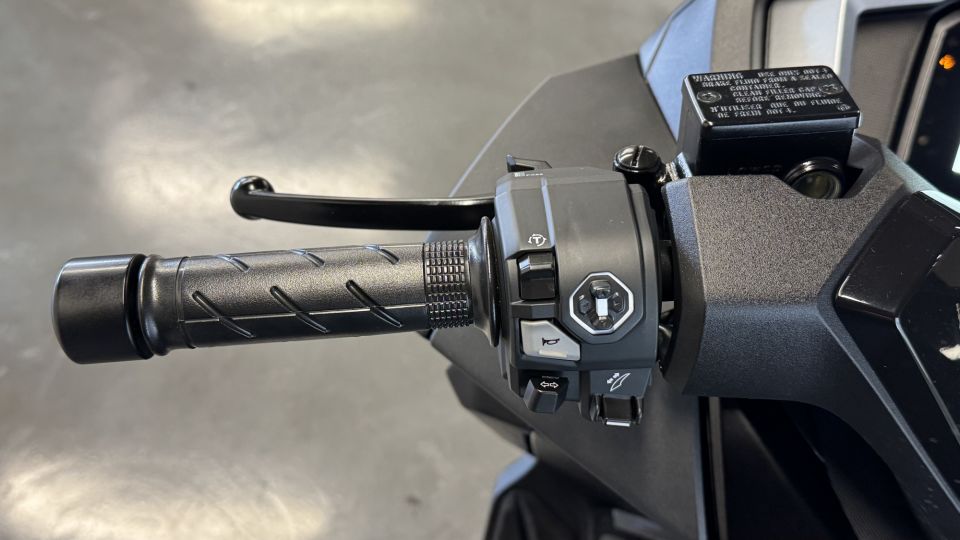 HONDA NSS FORZA  125AD 4