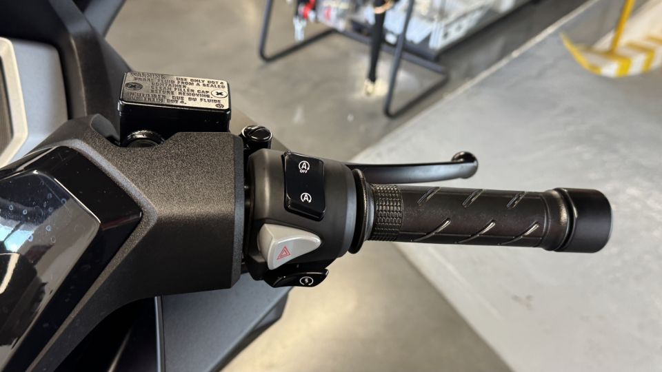 HONDA NSS FORZA  125AD 4