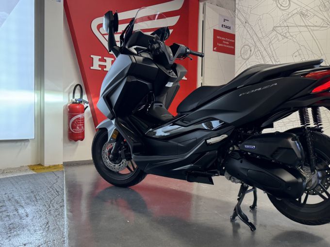 HONDA NSS FORZA  125AD 4