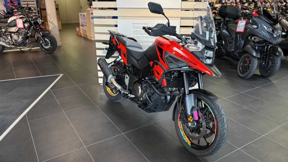 SUZUKI DL V-STROM 1050 4