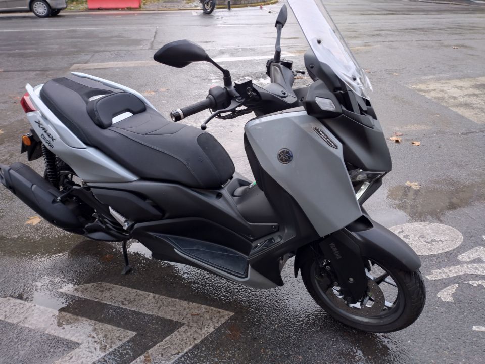YAMAHA X-MAX 125 TECH MAX 4