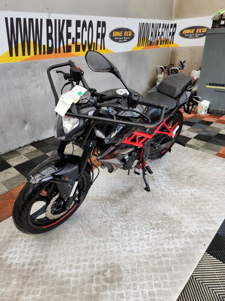 BENELLI BN 125 4
