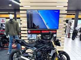 TRIUMPH STREET TRIPLE 675 - 2013
