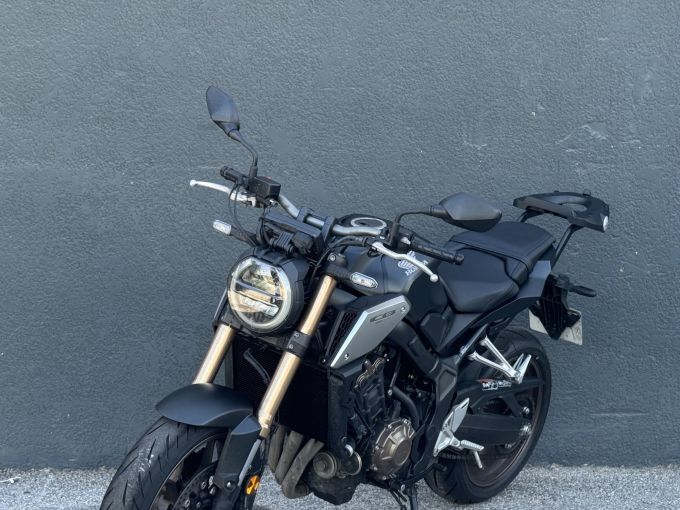 HONDA CB 650 R 4