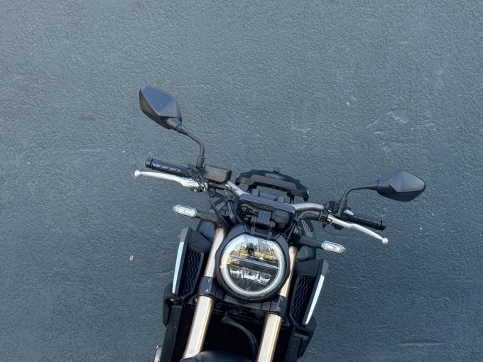 HONDA CB 650 R 4