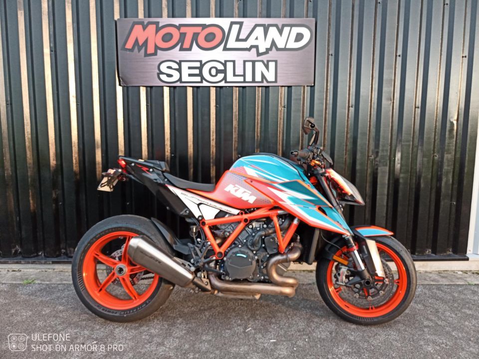 KTM 1290 SUPER DUKE R 4