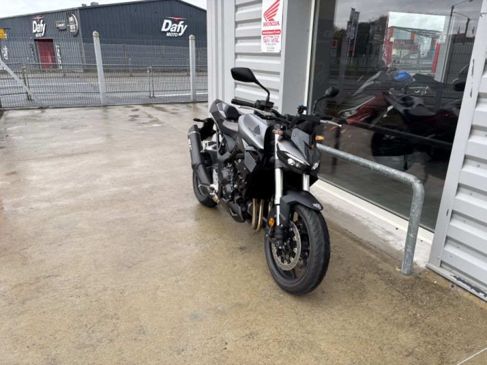 HONDA CB 1000 Hornet 4