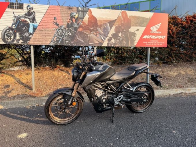 HONDA CB125R 4