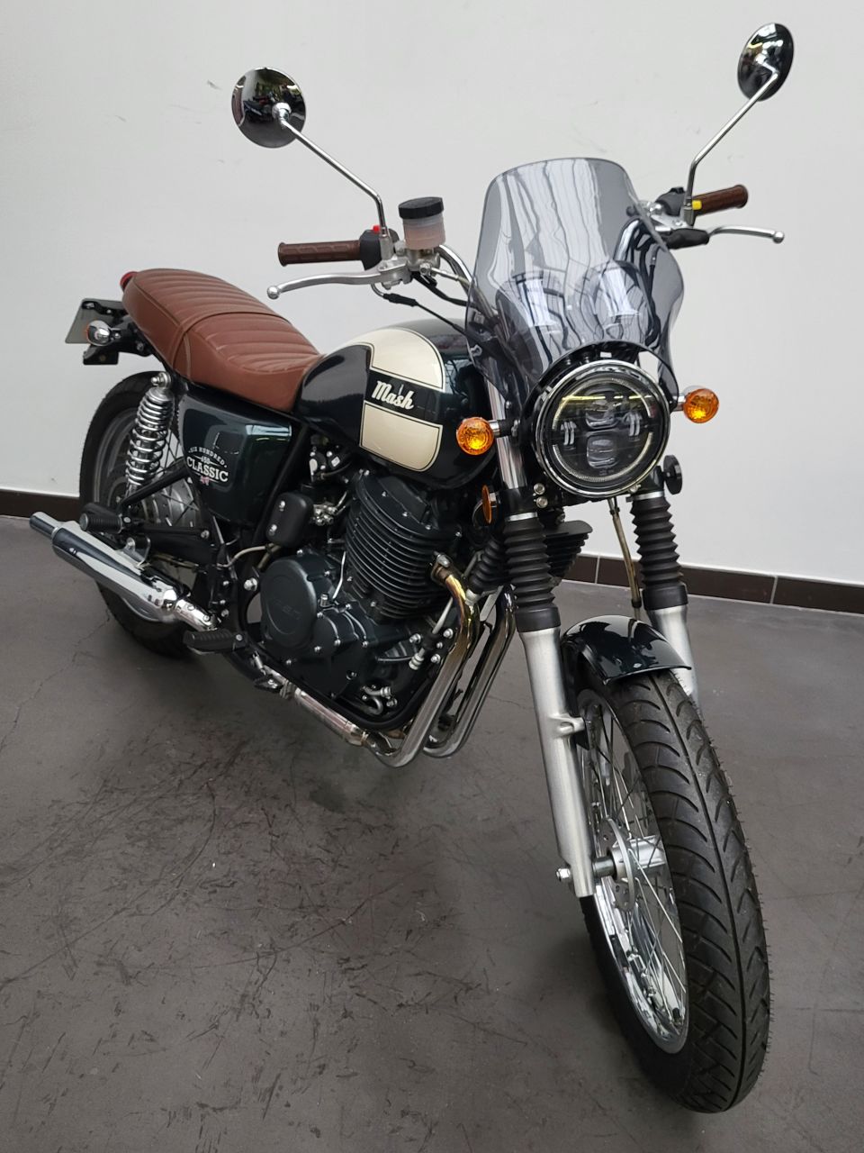 MASH 650 SIX HUNDRED 4