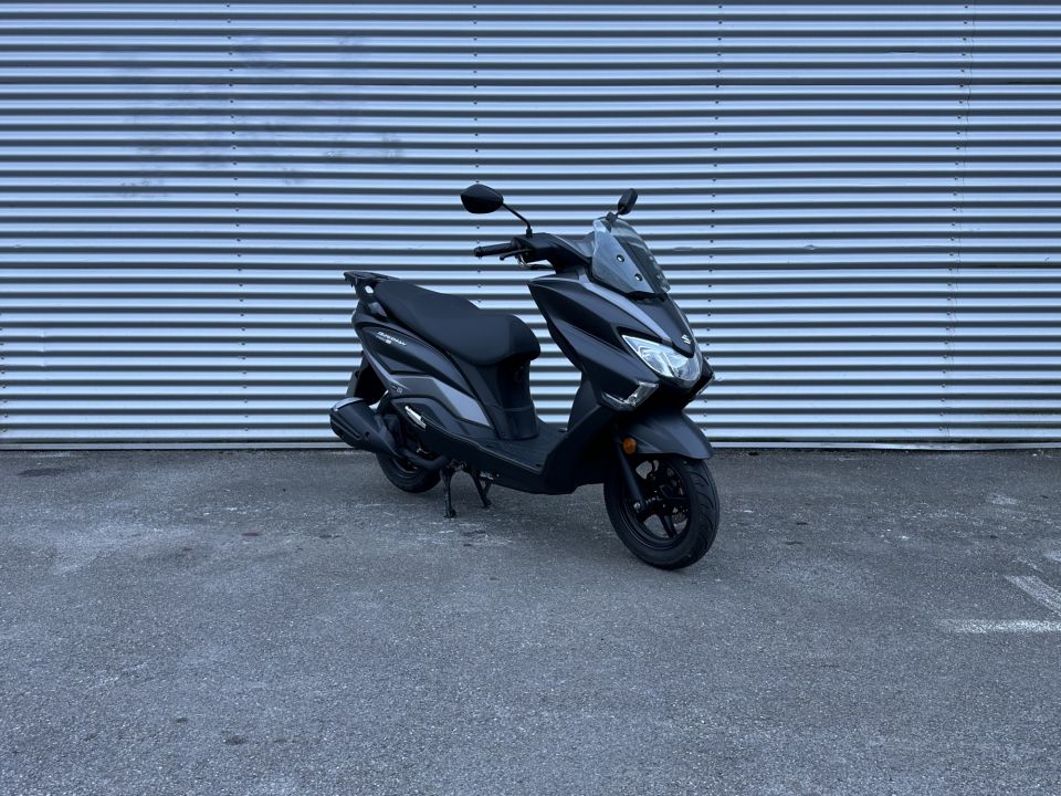 SUZUKI BURGMAN 125 4