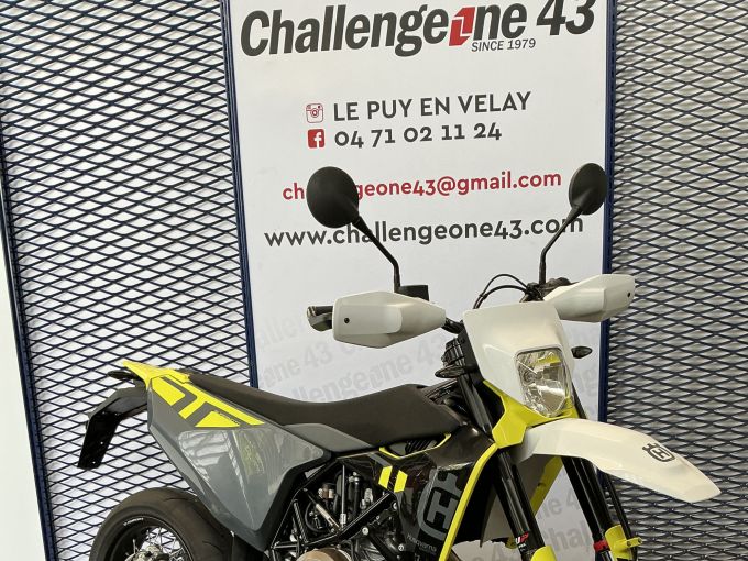 HUSQVARNA 701 SUPERMOTO 4