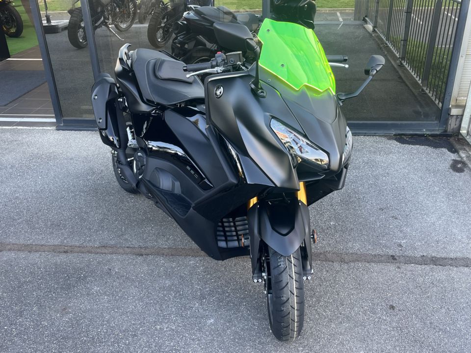 YAMAHA XP T-MAX 560 TECH MAX 4