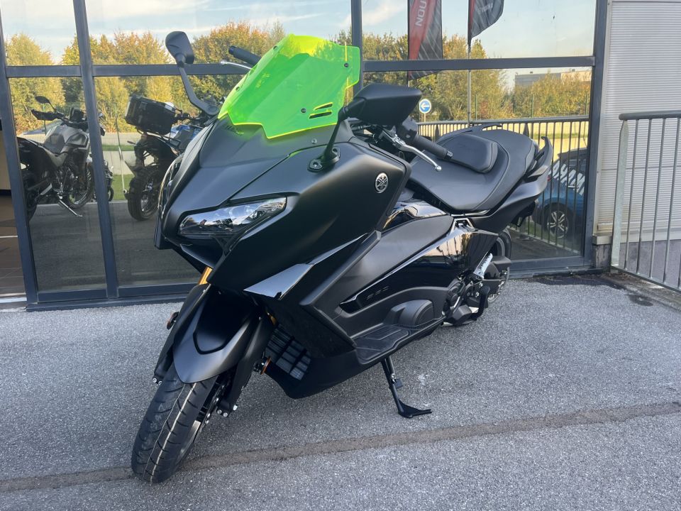 YAMAHA XP T-MAX 560 TECH MAX 4