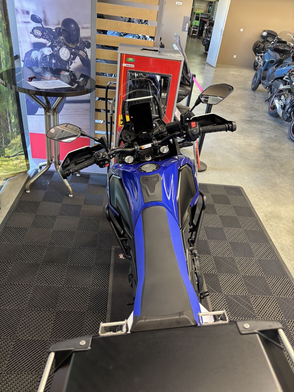 YAMAHA XTZ TENERE 700 4