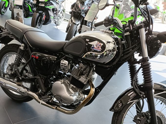 KAWASAKI MEGURO S1 230 cm3 NEUF IMMATRICULE  O KMS  ( w230 ) a saisir 4