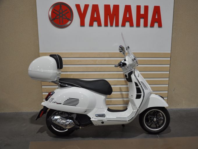 PIAGGIO VESPA 125 GTS 4