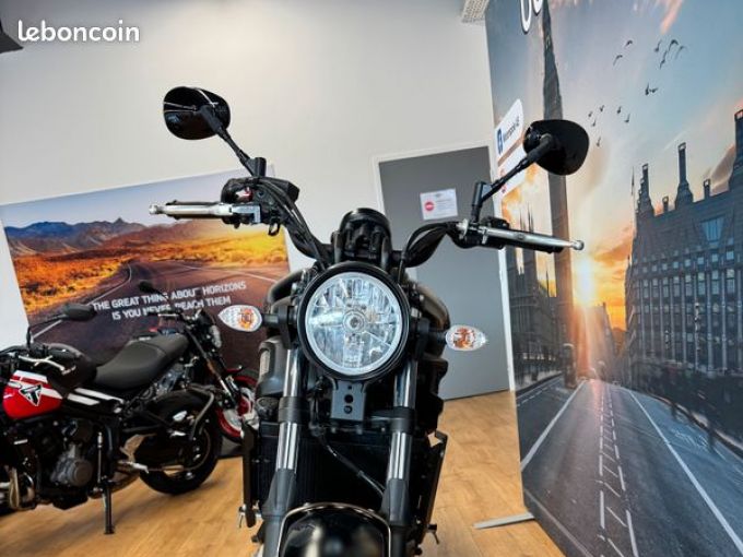 YAMAHA XSR 700 4