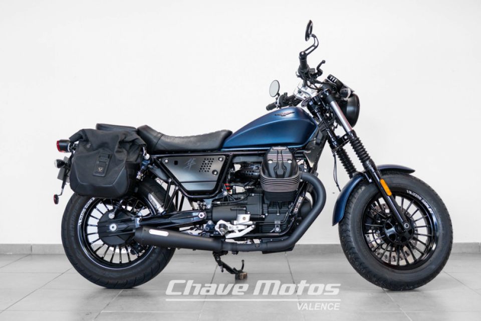 MOTO GUZZI V9 Bobber 850 4