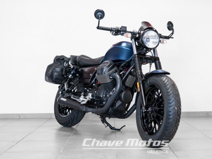 MOTO GUZZI V9 Bobber 850 4