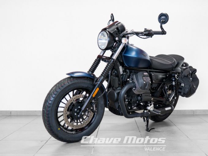 MOTO GUZZI V9 Bobber 850 4