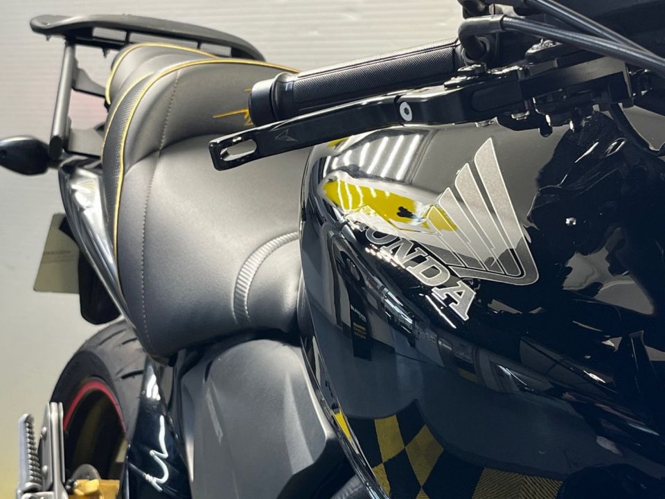 HONDA CB 600 F HORNET 4