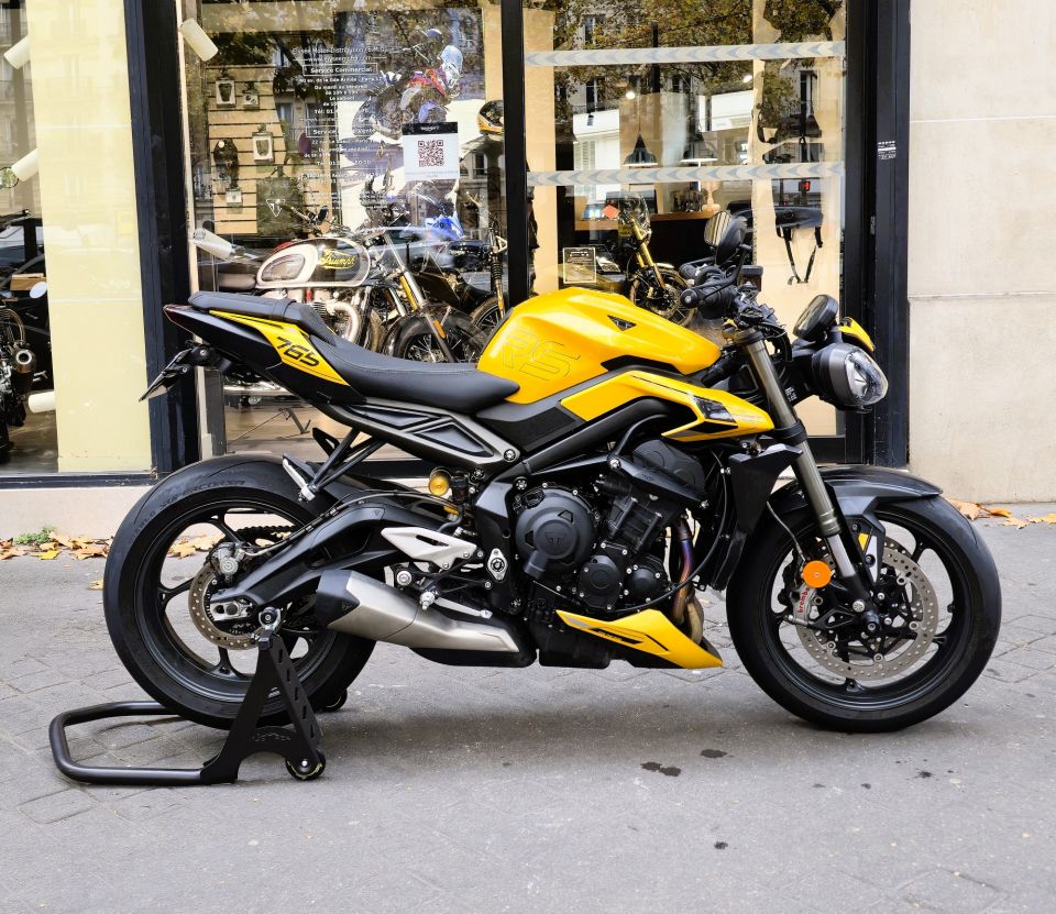 TRIUMPH STREET TRIPLE 765 RS 4