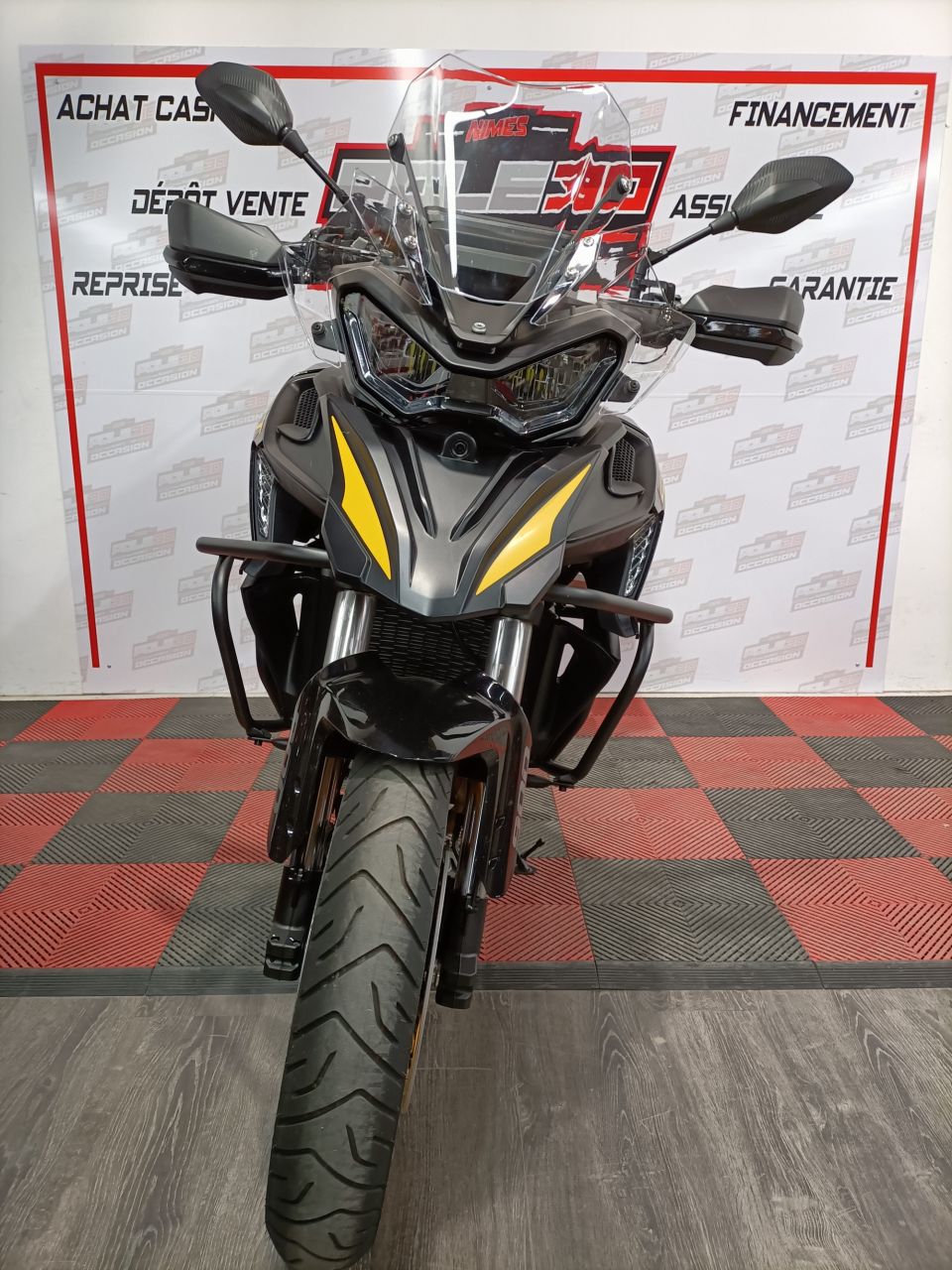 QJ MOTOR SRT 900 SX 4