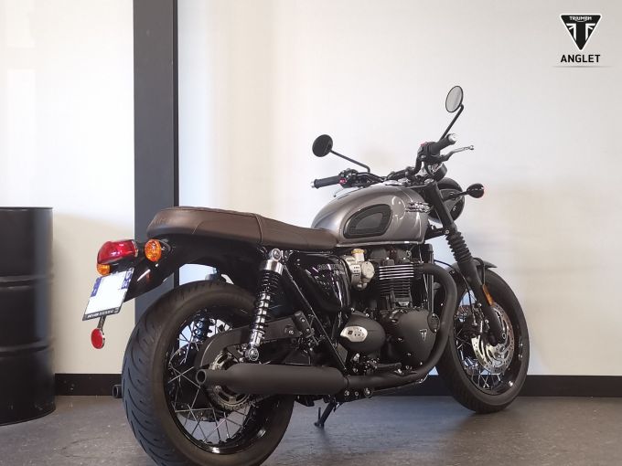 TRIUMPH Bonneville T120 Black 4