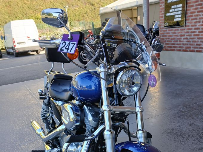 HARLEY-DAVIDSON SPORTSTER 883 LOW 4