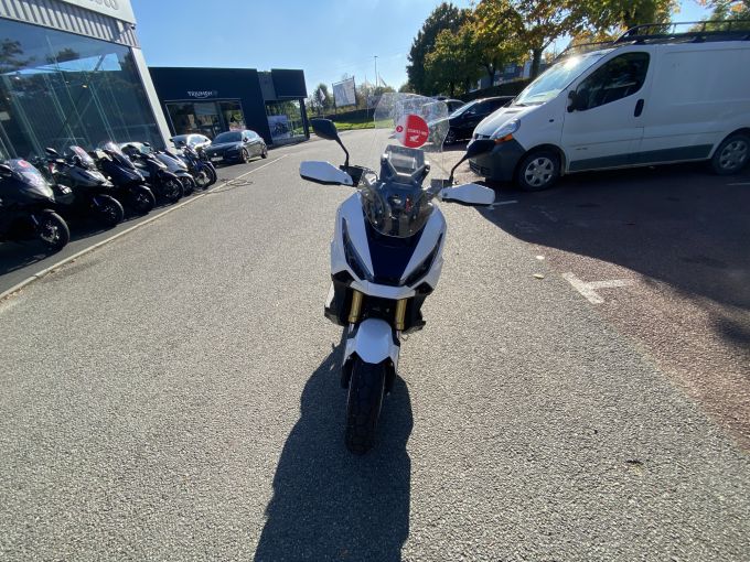 HONDA X-ADV 4